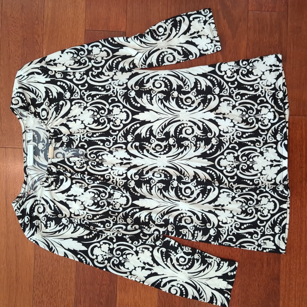 B & W Blouse